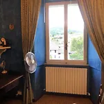 Oda ve Kahvaltı La Finestra Sul Fiume 3*