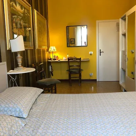 La Finestra Sul Fiume Bed & Breakfast 3*