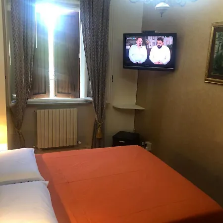 La Finestra Sul Fiume فندق مبيت وإفطار