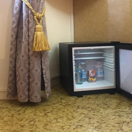 La Finestra Sul Fiume לינה וארוחת בוקר 3*