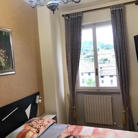 La Finestra Sul Fiume فندق مبيت وإفطار 3*