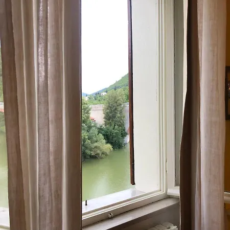 La Finestra Sul Fiume 3* פוסומברונה