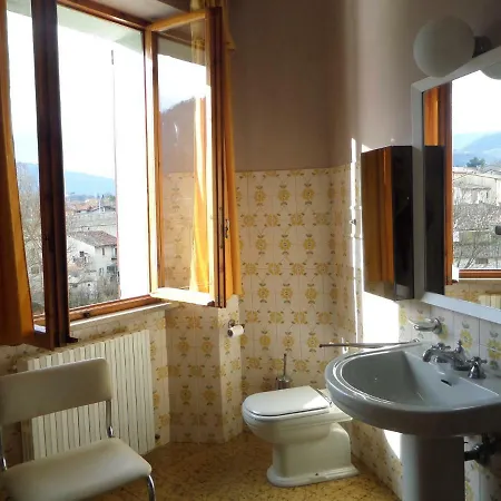 לינה וארוחת בוקר La Finestra Sul Fiume 3*