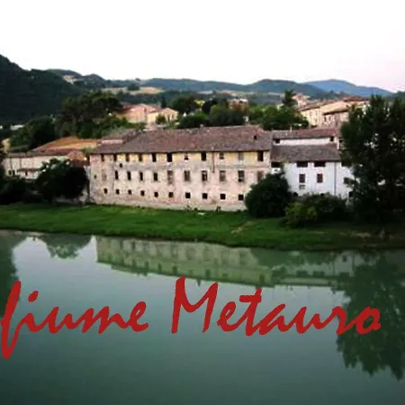 לינה וארוחת בוקר La Finestra Sul Fiume פוסומברונה