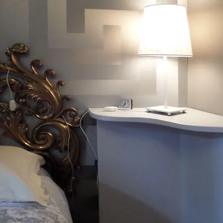 La Finestra Sul Fiume לינה וארוחת בוקר 3*